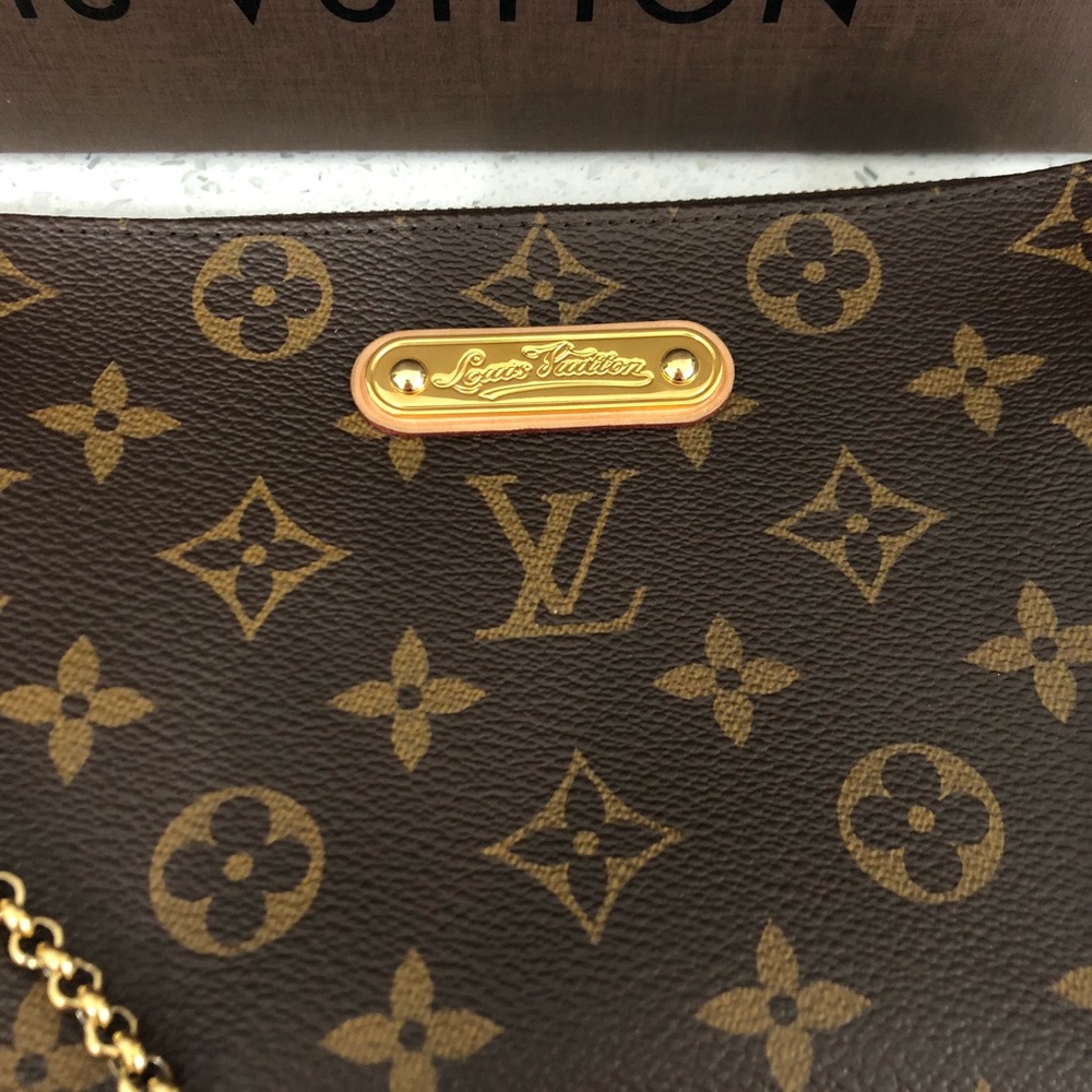 SOLD!! Authentic Louis Vuitton Eva crossbody - Picture 2 of 8